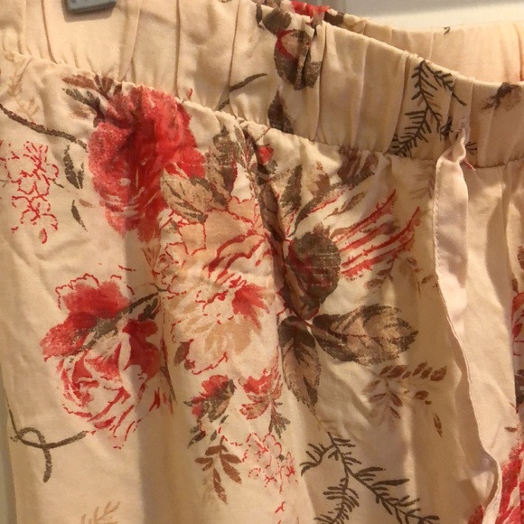 Shabby Chic Floral Print Women's Pajama Pants - Picture 2 of 4